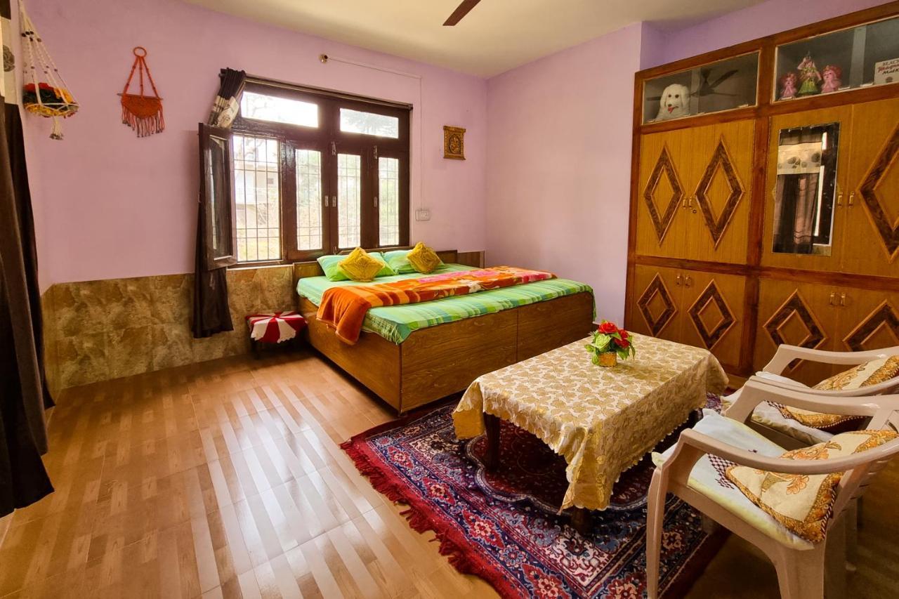 Aditya Homestay Dalhousie Exterior photo