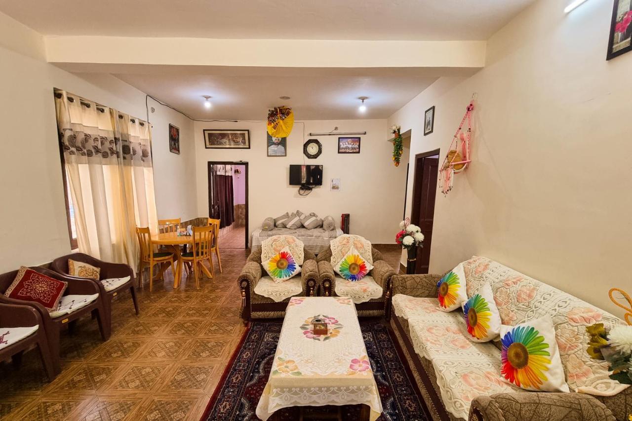 Aditya Homestay Dalhousie Exterior photo