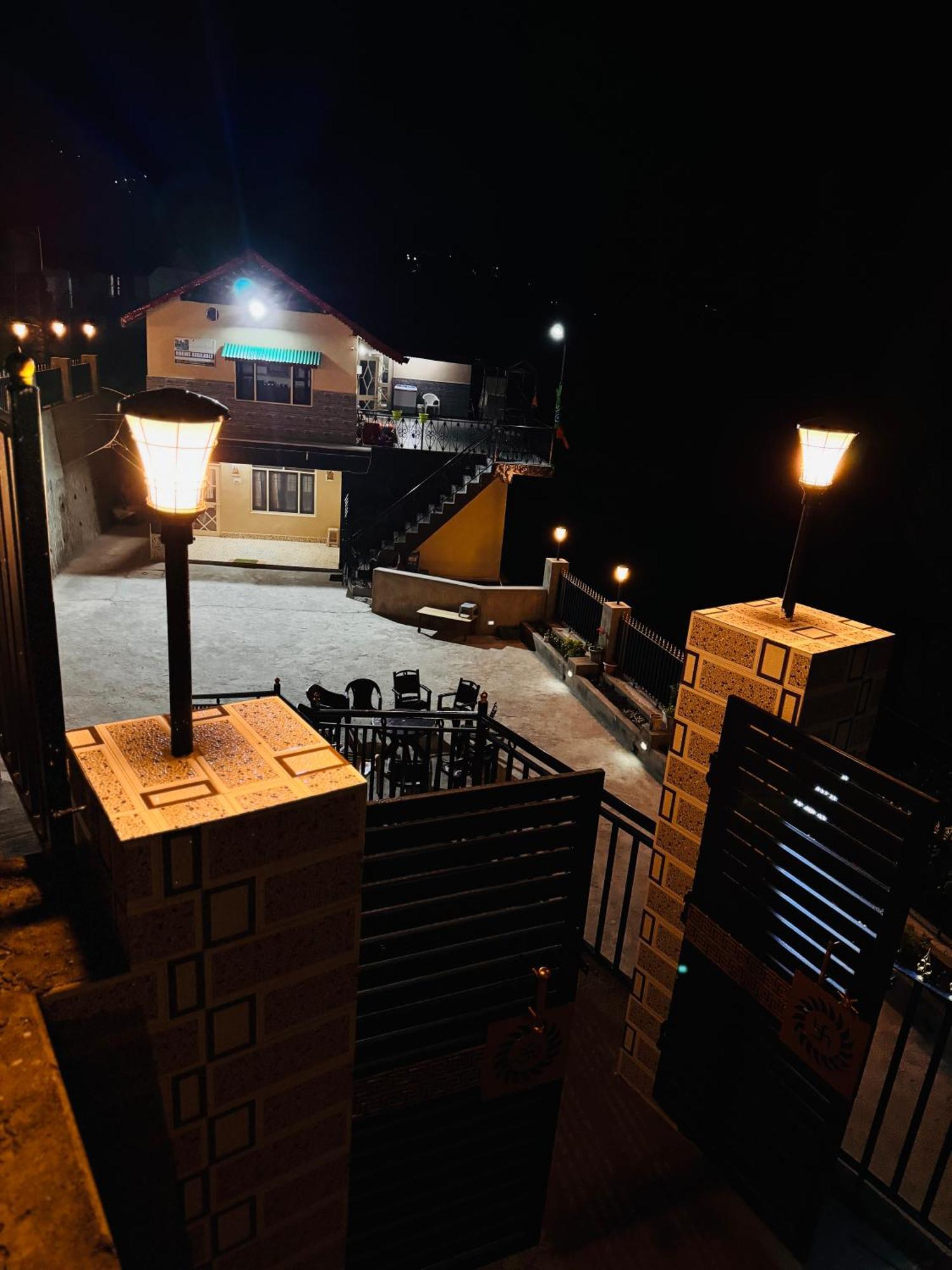 Aditya Homestay Dalhousie Exterior photo