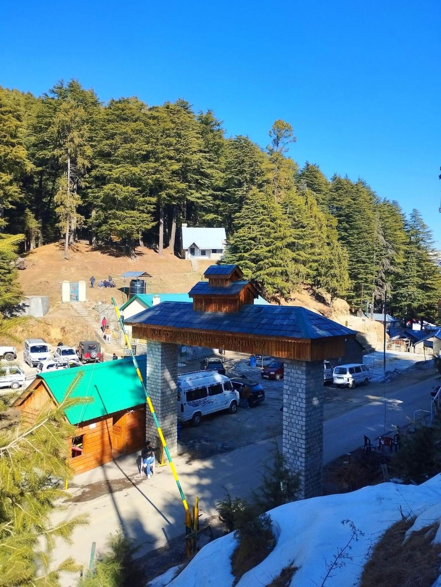 Aditya Homestay Dalhousie Exterior photo