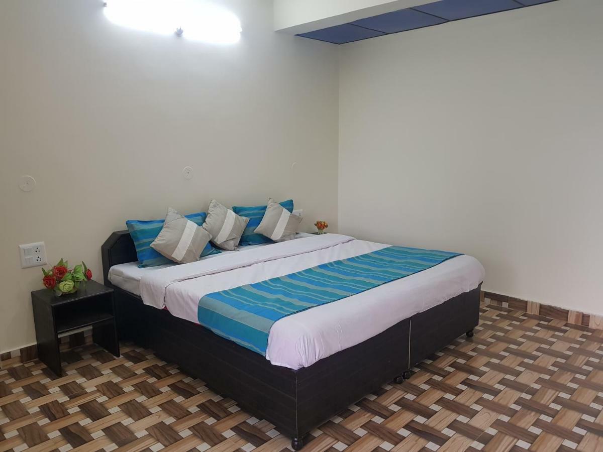 Aditya Homestay Dalhousie Exterior photo